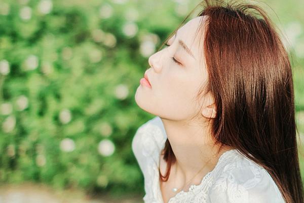 性感美女户外写真(8)